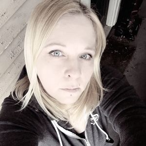 Meet your Posher, Angie